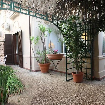 A Un Passo Dal Mare Apartment Lido di Mondello Luaran gambar
